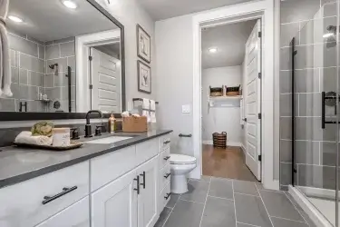 bathroom at the quincy at kierland scottsdale apartments